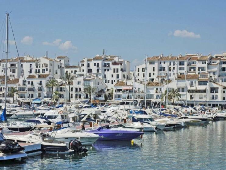 Apartamento Apartment Marbella Bagian luar foto